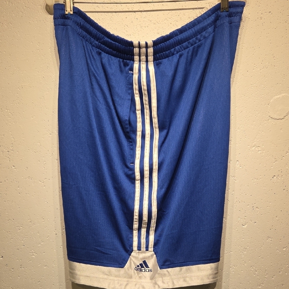 Adidas Men's Reversible Blue & White Striped Basketball Shorts (XL)